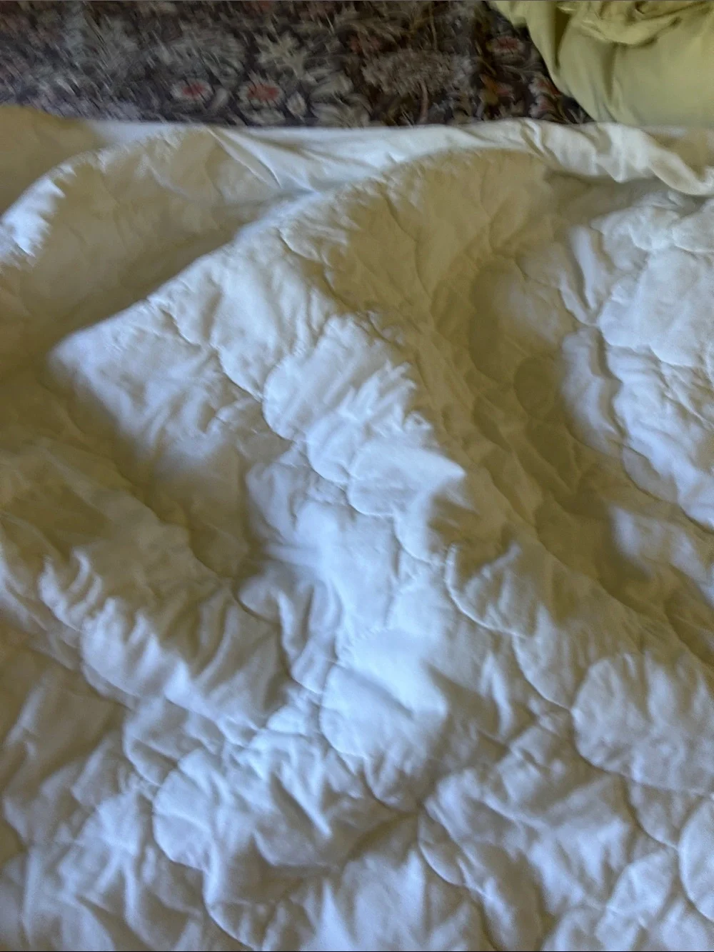 White Cotton twin xl mattress pad | used once | no stains